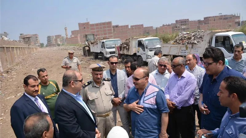 محافظ الغربية .. تكثيف أعمال النظافة بمركز كفر الزيات والعمل بطاقة كاملة خلال الثلاث ورديات