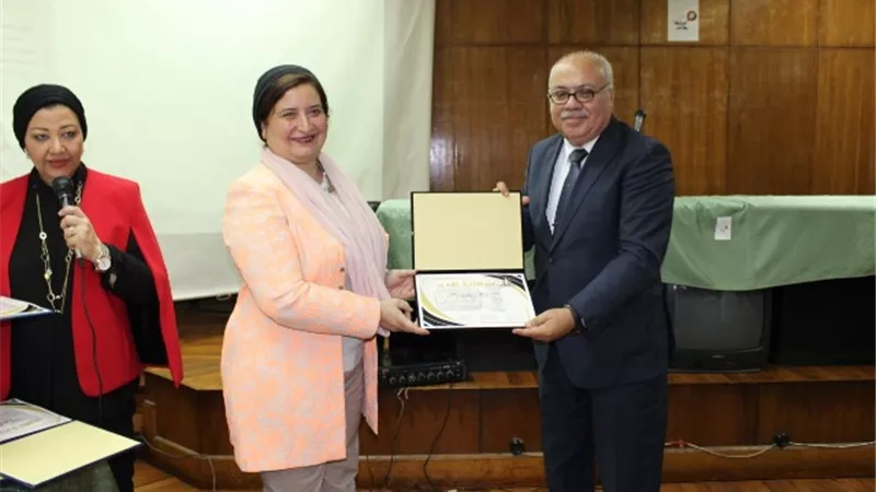 عرض مشاريع تخرج بنات عين شمس بحضور كوكبة من الإعلاميين