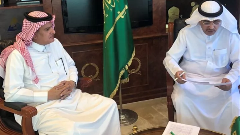 مدير تعليم تبوك يناقش ترتيبات التعليم الأهلي للعام المقبل