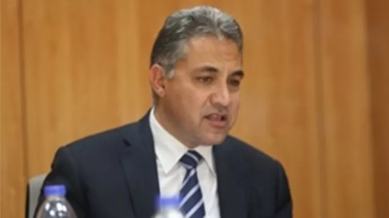 رئيس محلية النواب نعمل على حل مشاكل وأزمات المواطنين والجهاز الاداري السبب
