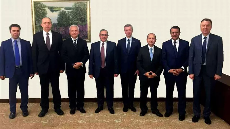 نصار يعقد أول اجتماع لمجلس الأعمال المشترك مع بيلاروسيا.. اغسطس المقبل