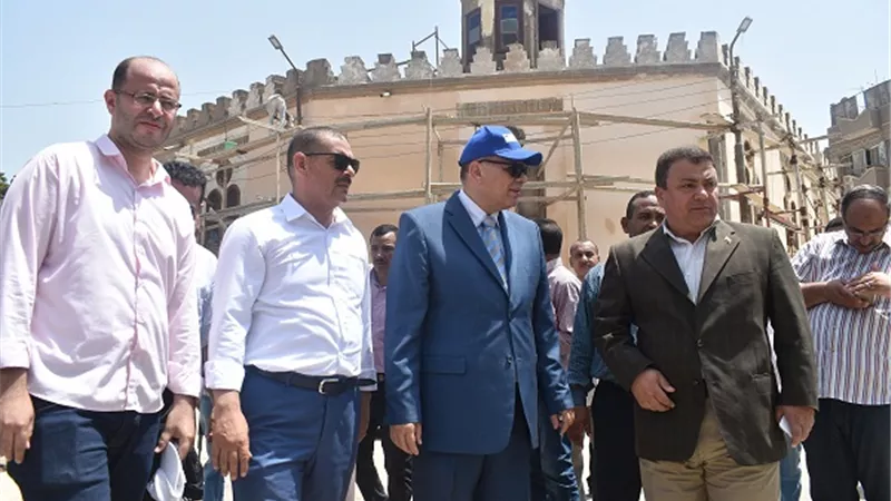 محافظ الفيوم يبحث ويتفقد تطوير كوبري القرية الثالثة و مسجد قايتباي