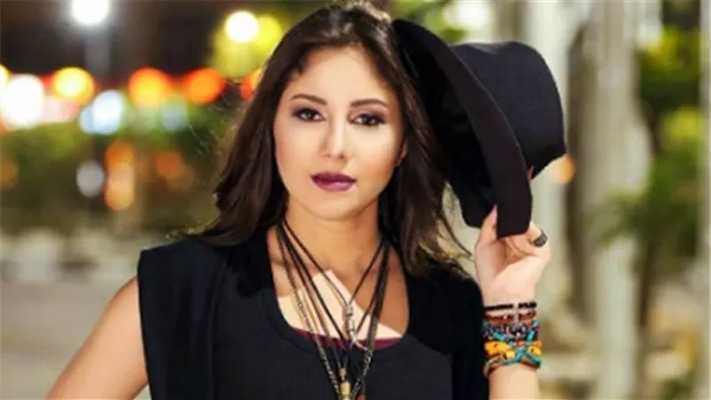 «ايه الي فيها مش فيا» لـ ياسمينا العلواني تتخطى مليون مشاهدة