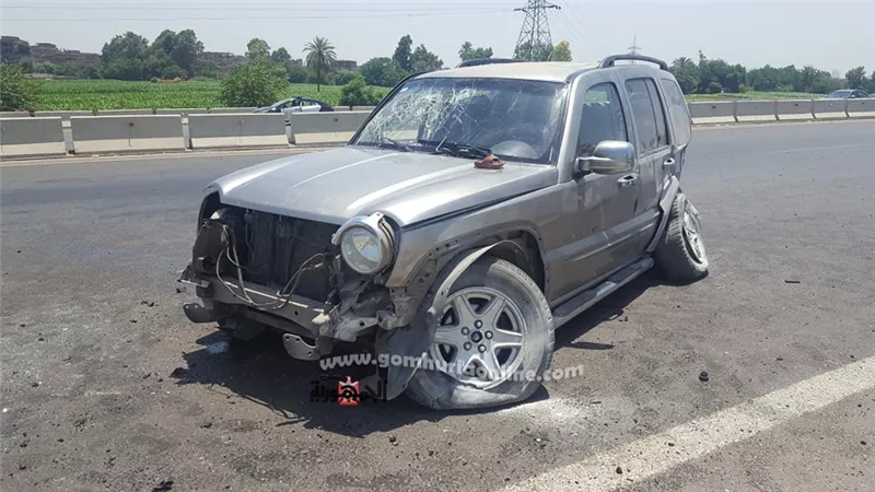 اصابة 4 من أسرة واحدة فى حادث على شبرا بنها الحر .. صــــور