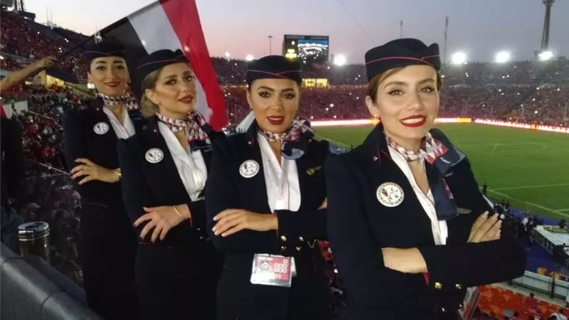 ضيافة مصرللطيران تشارك في حفل افتتاح بطولة كأس الأمم الإفريقية(صور)