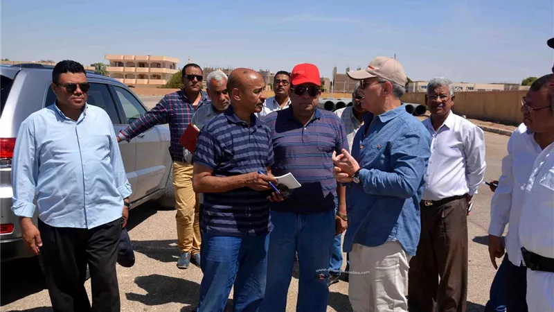 جولة لمحافظ الأقصر بالمشروعات التنموية بمركز القرنة