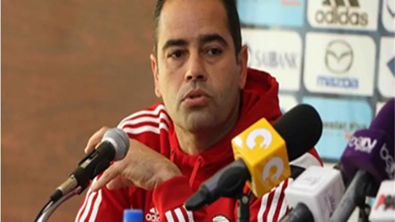 مدير المنتخب يكشف حقيقة واقعة التحرش.. ويرد على سحب الهواتف من اللاعبين