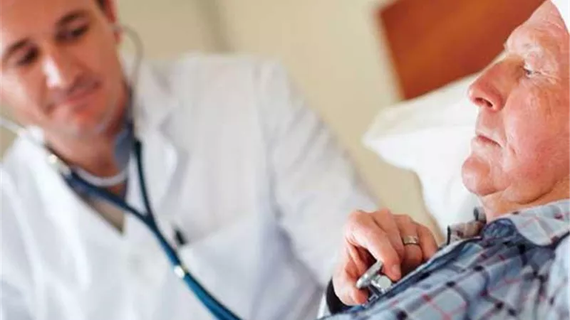 مضاعفات خطيرة تهدد مرضى القلب أثناء النوم.. 7 طرق لتجنبها