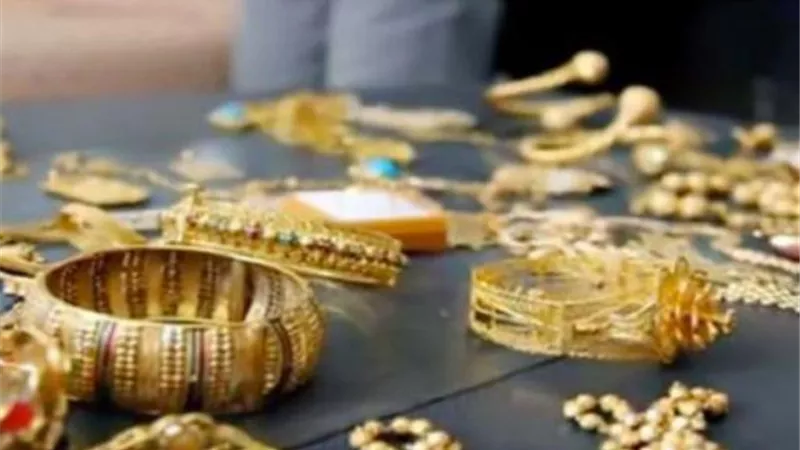 حرامى الهرم هرب من كاميرا المراقبة وسرق ذهب بـ 100ألف جنيه