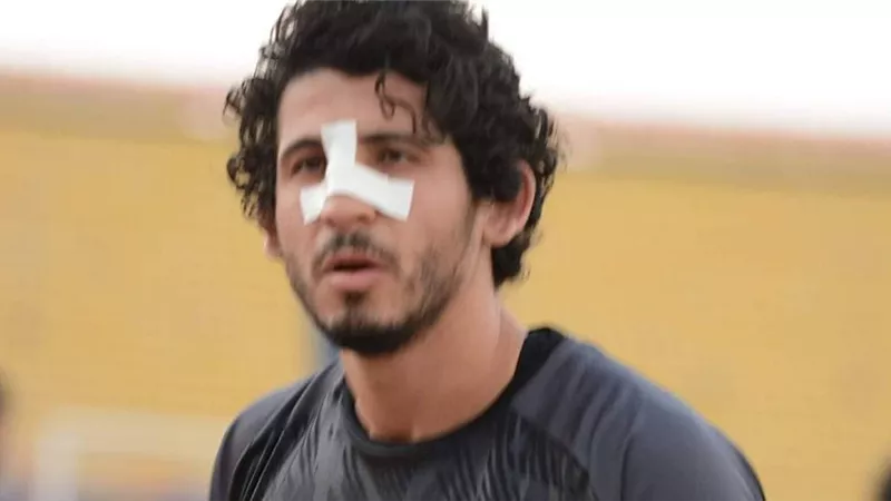 بعد إصابته في مباراة زيمبابوي ... حجازي يواصل تدريباته مع المنتخب