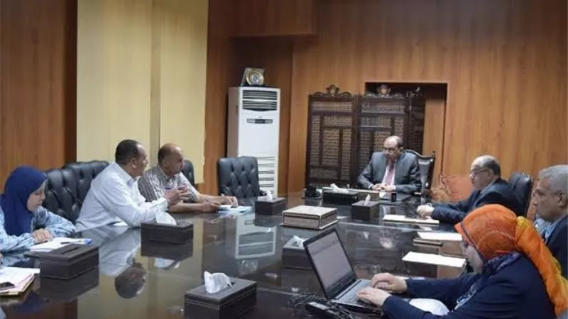 الاستعانه بالطاقة الشمسية في تشغيل مركز المؤتمرات بجامعة بنى سويف