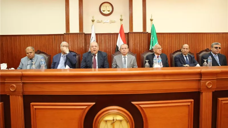 محافظ كفرالشيخ ورئيس مجلس الدولة يفتتحان المقر الجديد لمجمع المحاكم