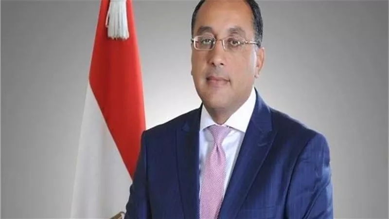 رئيس الوزراء يكرم هانى عازر فى احتفالية سفارتنا ببرلين