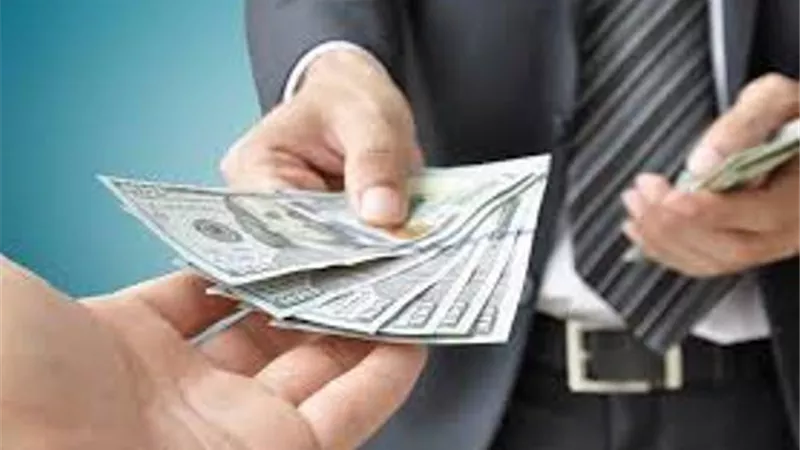 ما حكم المال المقترض من مال الأم قبل وفاتها ؟