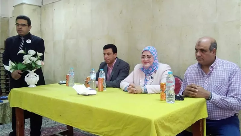 وكيل تعليم كفر الشيخ تكرم المشاركين في مسابقة 
