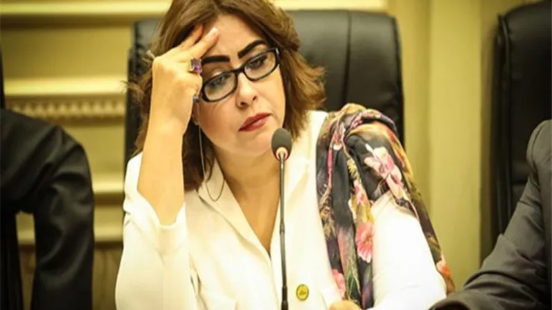 غادة عجمي تلبي دعوة فتيات حملة 