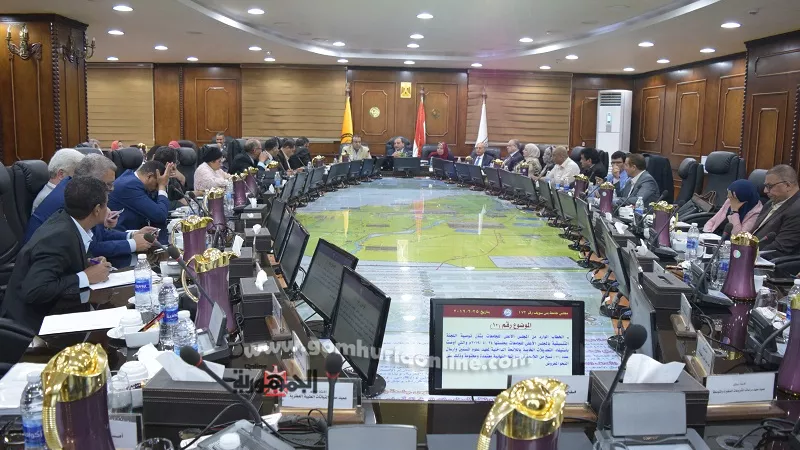 رئيس جامعة بنى سويف : تصحيح جميع مواد الامتحانات داخل الكليات