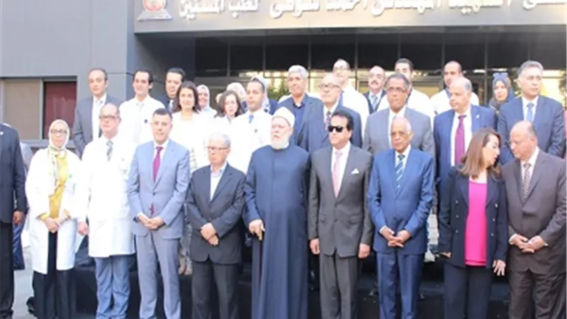 افتتاح مستشفى الأطفال الجديد والمسنين بجامعة عين شمس..صور