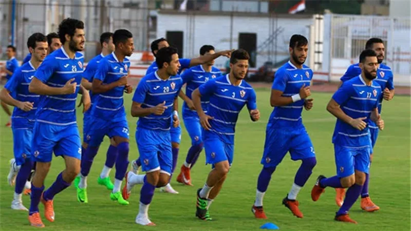 تدريبات بدنية قوية للاعبي الزمالك في معسكر أكتوبر