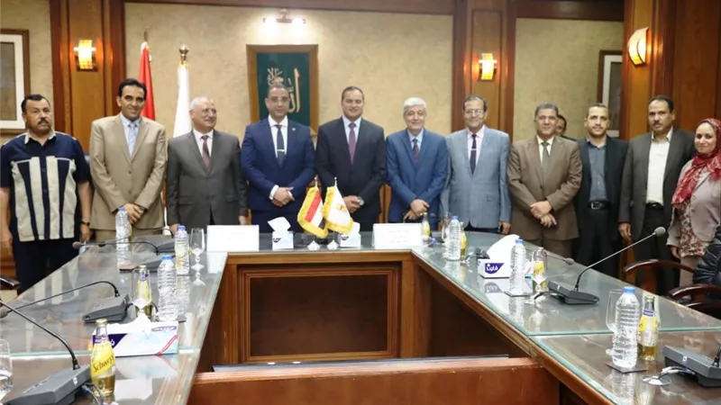 بروتوكول تعاون بين (محافظة وجامعة سوهاج ) للإشراف الهندسي على تنفيذ كوبري 