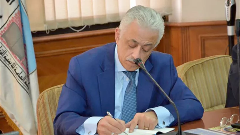 التعليم تعتمد نتيجة العينة العشوائية لامتحان مادتي الأحياء والاستاتيكا