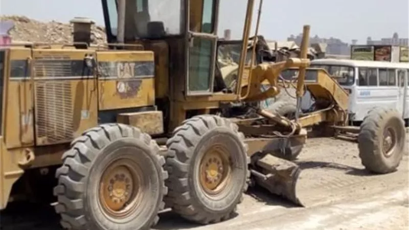 محافظ الجيزة : رصف طريق مطار امبابه بتكلفة 20 مليون جنيه