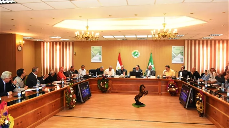 محافظ الشرقية يؤكد على التنسيق بين النواب والجهاز التنفيذى لحل المشاكل