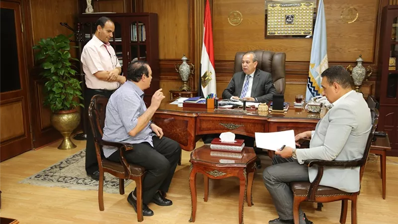 محافظ كفرالشيخ يكلف بعمل قاعدة بيانات كاملة ومحدثة لجميع العاملين بالديوان وجميع المراكز والمدن