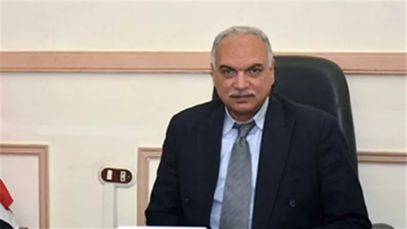 قطاع الخدمات الزراعية .. واجهنا الجراد على الحدود