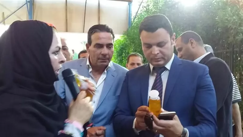 جهاز مدينة 6 أكتوبر يدعم معرضاً للمنتجات السيناوية بالمدينة.. صور