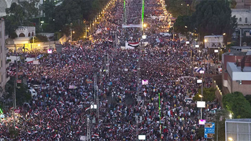 العاملون بالدولة : ثورة 30 يونيه وحدت المصريين وقضت على بطش الاخوان الارهابيين
