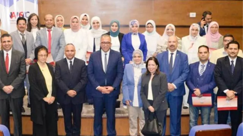صقر يشهد حفل توزيع شهادات الدفعةالأولى لدبلوم تطبيق تحليلات النظم