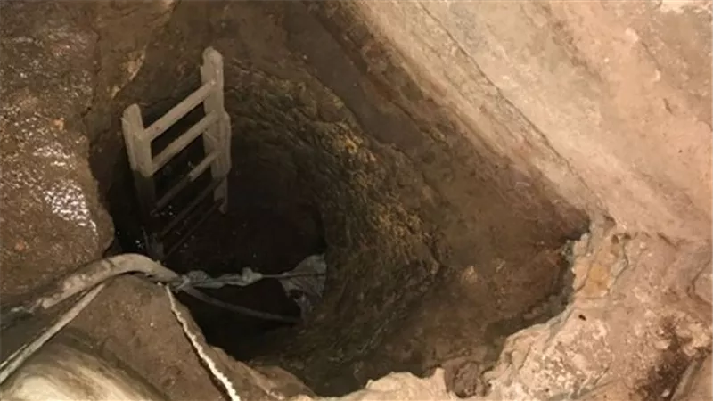 ضبط 6 أشخاص حال قيامهم بالتنقيب عن الآثار داخل عقار بالبساتين