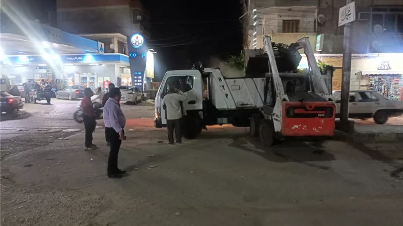 رفع 140طن اتربه ومخلفات صلبه وقمامه
