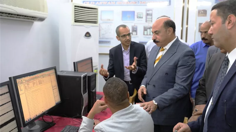 محافظ أسوان يتفقد مركز بحوث الزلازل الإقليمى
