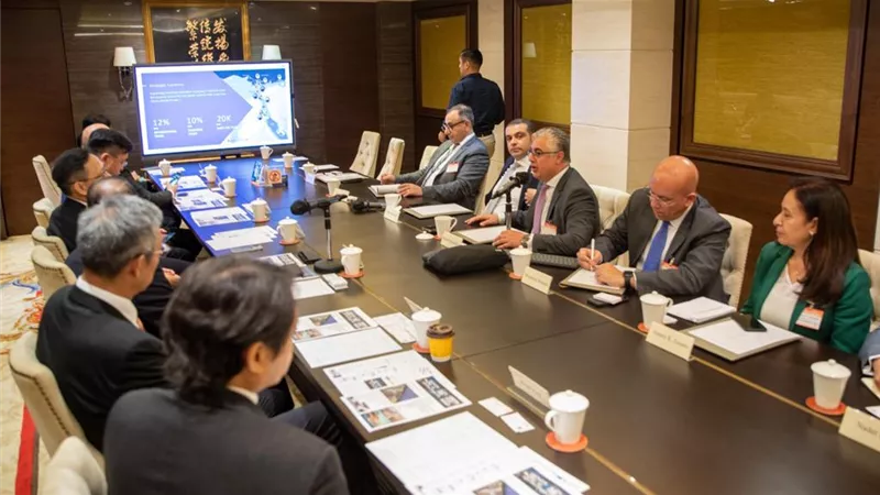 جمال الدين يستعرض الفرص الاستثماريةبالمنطقةالاقتصاديةلقناة السويس
