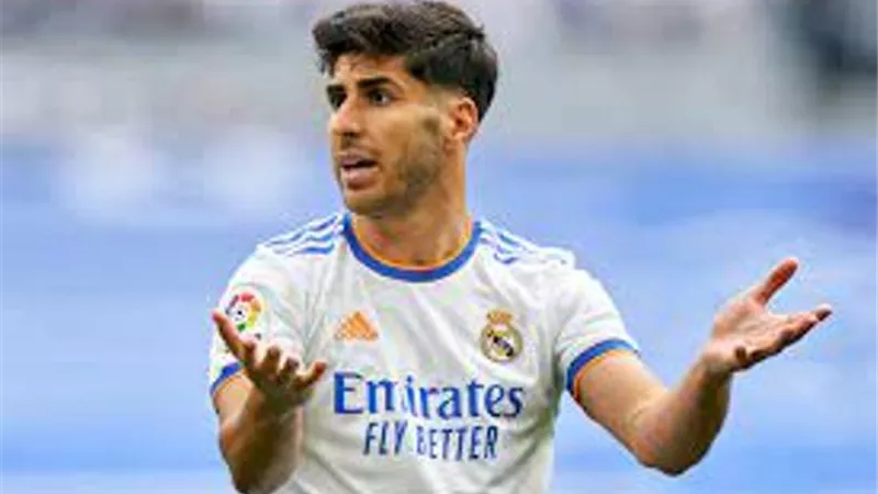 أسينسيو يحسم وجهته المقبلة بعد الرحيل عن ريال مدريد