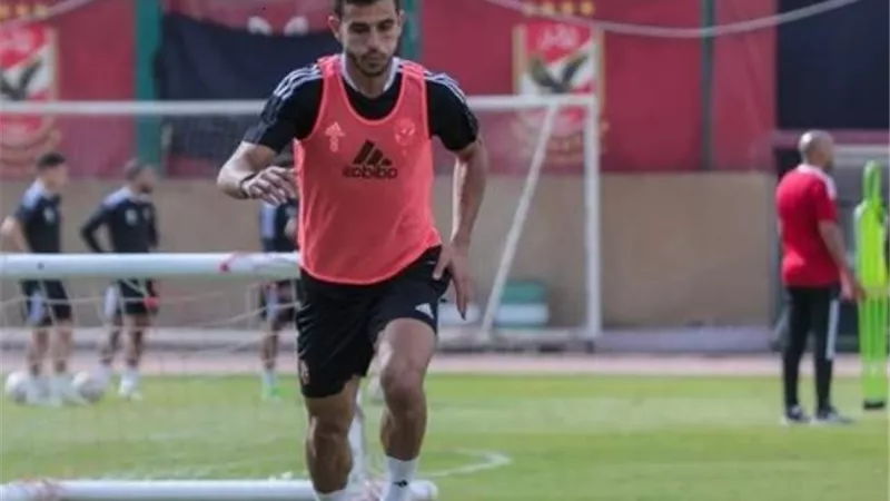 الأهلي يتخذ قرارًا مهما بشأن حمدي فتحي استعدادًا للنهائي الأفريقي