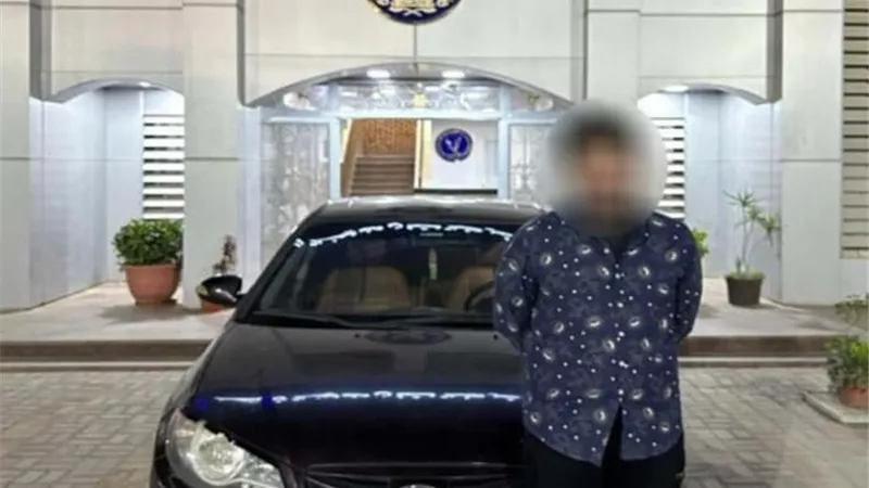 ضبط شخص نصب على المواطنين واستولى على متعلقاتهم بالقاهرة