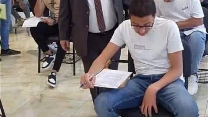 السوشيال ميديا ظلمت الطالب.. وشهادة حق من رئيس الجامعة