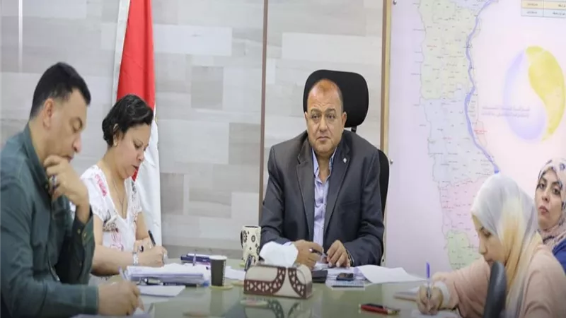 رئيس مياه المنيا يناقش استعدادات المرحله الثانيه من حياه كريمه