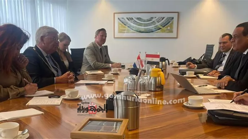 أمنة يبحث مع رئيس بلدية لاهاي تحسين الخدمات المقدمة للمواطنين