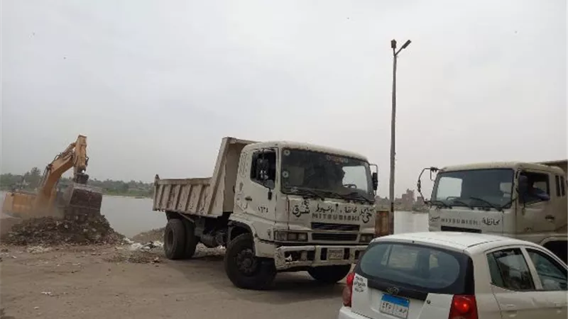 محافظ أسيوط : رفع 300 طن مخلفات خلال عدة حملات نظافة بحى شرق