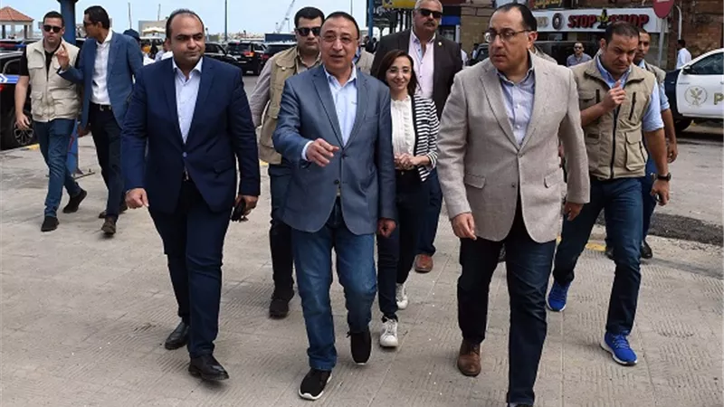 مدبولي يبدأ جولة تفقدية لعدد من المشروعات التنموية بالإسكندرية