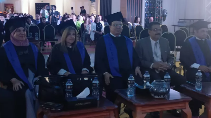 مدارس الغردقة تحتفل بتخرج الطلاب بأحد المنتجعات السياحية