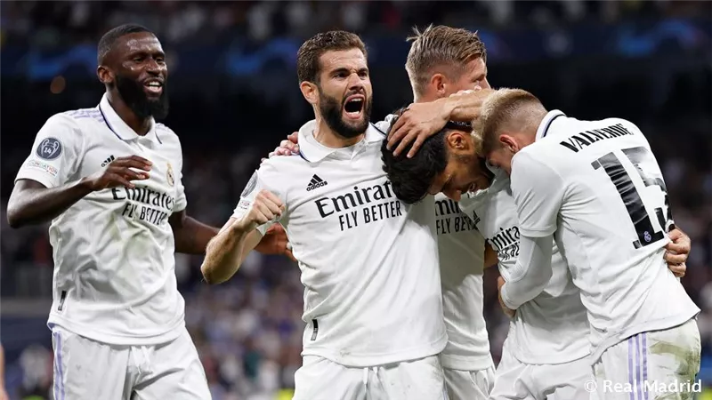بعد 8 سنوات داخل النادي.. ريال مدريد يعلن رسميا رحيل نجم الفريق