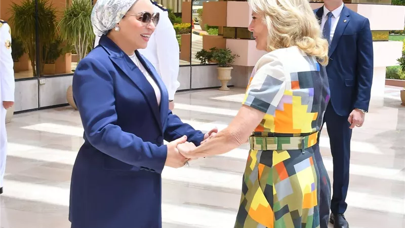 قرينة الرئيس: سعدت بلقاء السيدة جيل بايدن خلال زيارتها لبلدها الثاني مصر