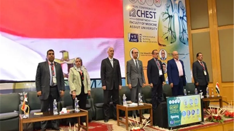 رئيس جامعة أسيوط يفتتح المؤتمرالسنوي لقسم الأمراض الصدرية