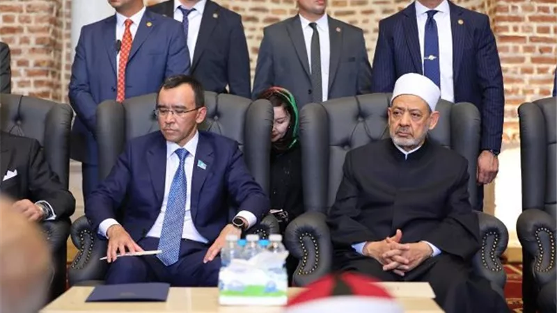شيخ الأزهر ورئيس مجلس الشيوخ الكازاخي يفتتحان مسجد الظاهر بيبرس