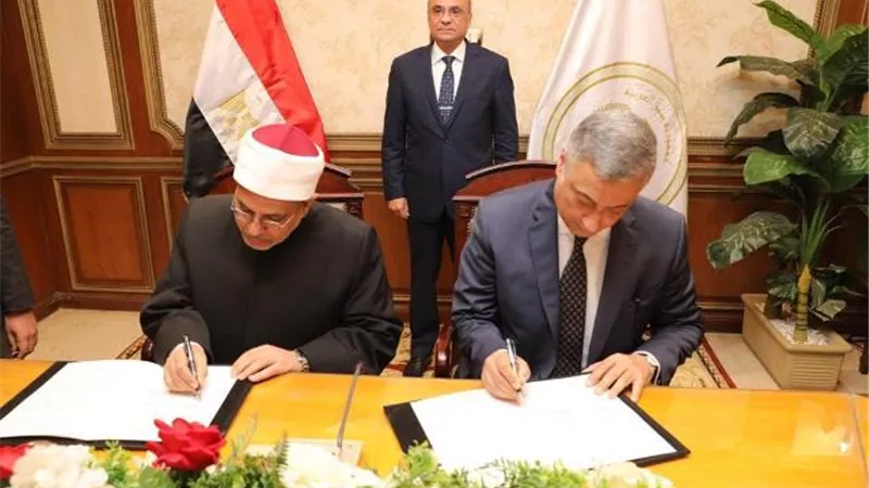 وزير العدل يشهد توقيع بروتوكول تعاون مع جامعة الأزهر